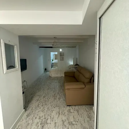 Apartamento Precioso Zona Castillo